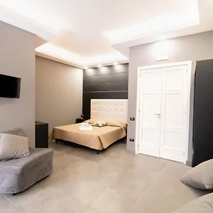 2* Gasthof Royal Art H Spaccanapoli, By Clapa Group
